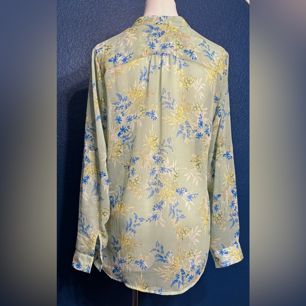 🌼2/$40 🌼KUT from the Kloth NWT Floral Print Chiffon Button-up, Long-sleeve - Picture 4 of 16